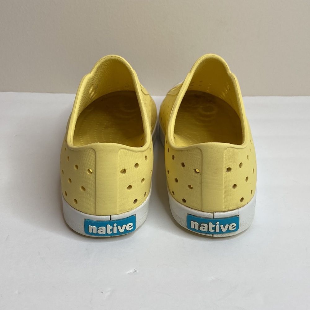 Native Jefferson Water Shoes Yellow Slip On Sneaker Shoe Size 2 - Picture 5 of 12